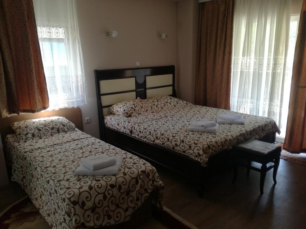 Villa Gala Скопие Екстериор снимка